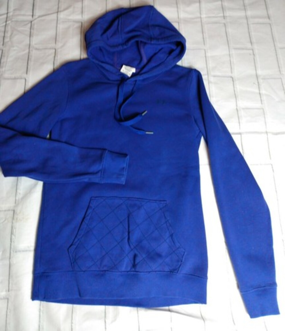 Under Armour Hoodie Sweatshirt Logo Womens extra small quilted pocket purple